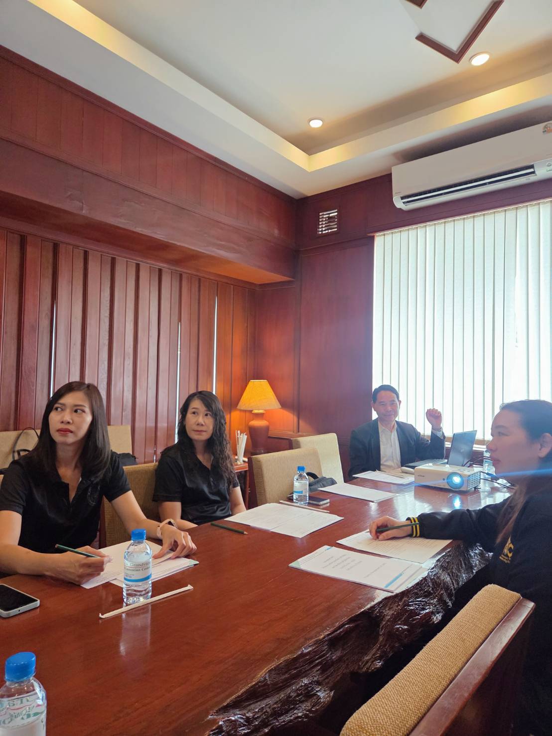 ประชุมโครงการสัมมนาเชิงปฏิบัติการเพื่อทบทวนแผนยุทธศาสตร์ ระยะ 5 ปี และจัดทำแผนปฏิบัติงานประจำปี